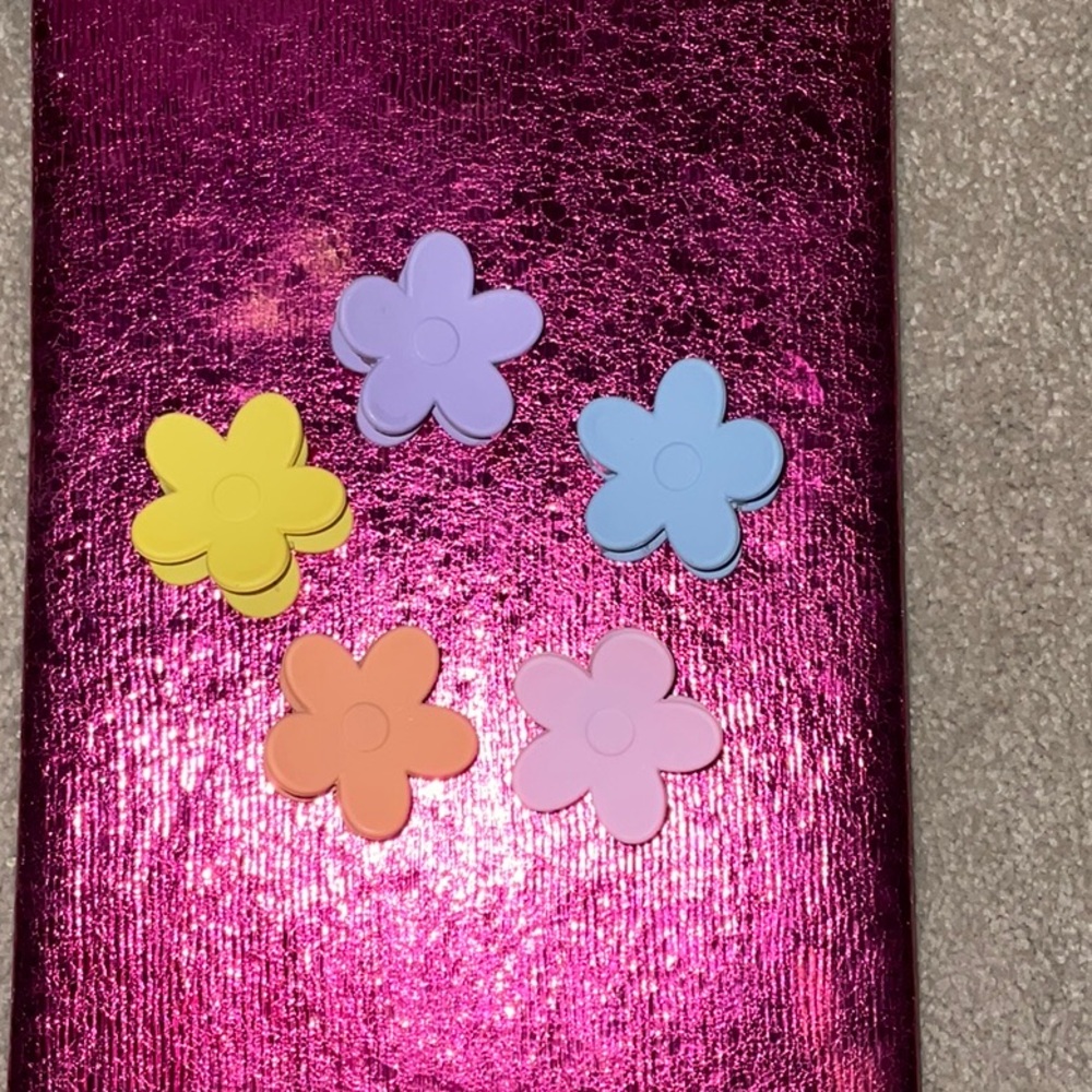 Bundle of 5flower hair clips